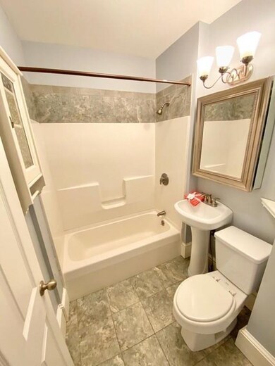 242 North St unit 3, Boston, MA 02113 - photo 2