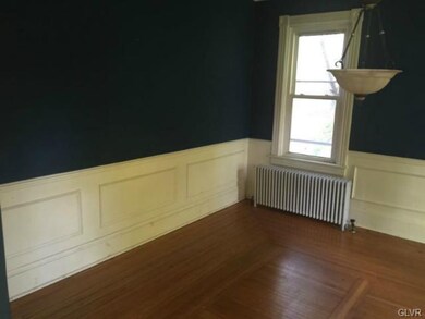 523 W Lafayette St, Easton, PA 18042 - photo 6