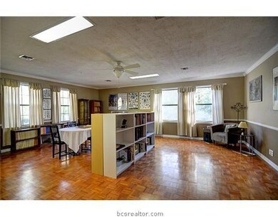 Den/Family/Great Room.