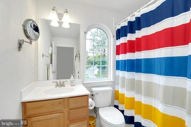 1621 Whitehall Dr, Silver Spring, MD 20904 - photo 2