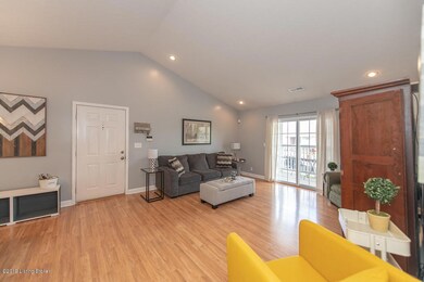 177 Central Blvd unit 5, Mount Washington, KY 40047 - photo 3