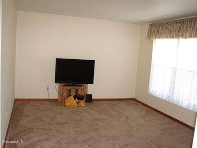 Formal Living Room (18x12)
