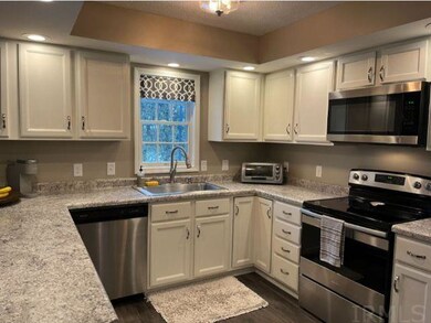 104 Ems D22 Ln, Syracuse, IN 46567 - photo 4