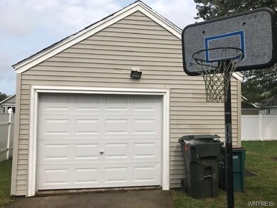 842 Lee Ave, North Tonawanda, NY 14120 - photo 2