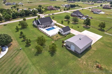 19200 Carriage Ct, Mounds, OK 74047 - photo 2