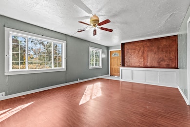 620 S Royal Ave, Eagle Point, OR 97524 - photo 5