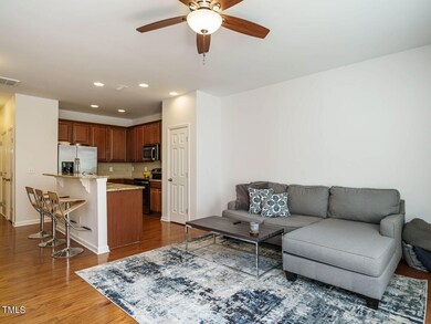 008-1280x960-living-room