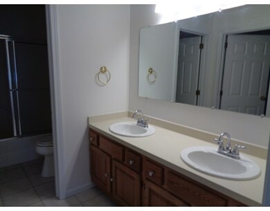 152 Laurelwood Dr unit 152, Hopedale, MA 01747 - photo 5