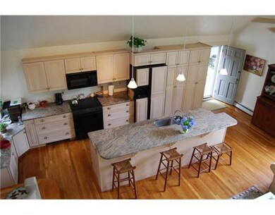 25 Homestead Ave, Barrington, RI 02806 - photo 4