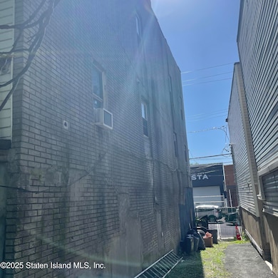 361 Broadway, Staten Island, NY 10310 - photo 2