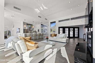 2 Wards Point Ave, Staten Island, NY 10307 - photo 7