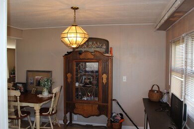 100 E Madison St, Atlanta, IN 46031 - photo 7