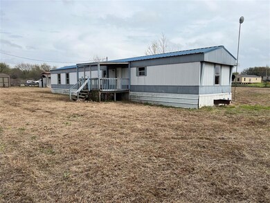 912 Sanders Rd, Cleburne, TX 76031 - photo 2