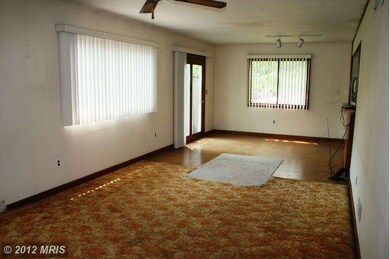 6103 Oakland Mills Rd, Sykesville, MD 21784 - photo 4