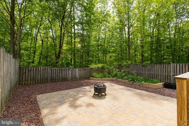 8160 Willowdale Ct, Springfield, VA 22153 - photo 4