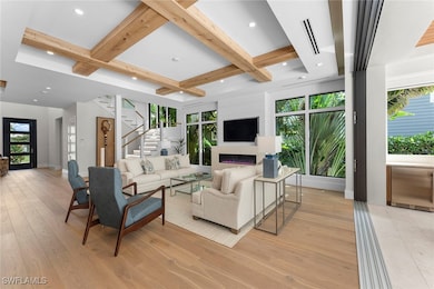 644 W Lake Dr, Naples, FL 34102 - photo 4