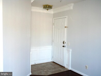 8195 Halley Ct unit 301, Lorton, VA 22079 - photo 5