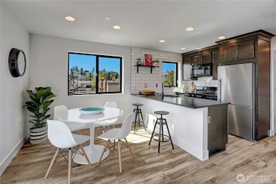 1126 N 90th St, Seattle, WA 98103 - photo 5