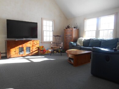 61 Jennifer Dr, Holden, MA 01520 - photo 5