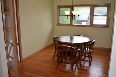 2546 Clyde St, Homewood, IL 60430 - photo 4