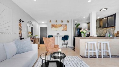 7925 Carlyle Ave unit 403, Miami Beach, FL 33141 - photo 6