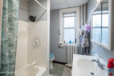 402 2nd Ave, Albany, NY 12209 - photo 5