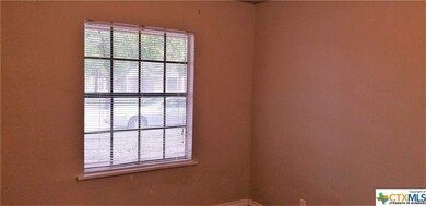 520 Christine St, Troy, TX 76579 - photo 7