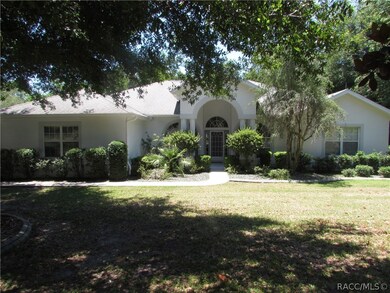 Wide view of front of 1886 E St. James Loop