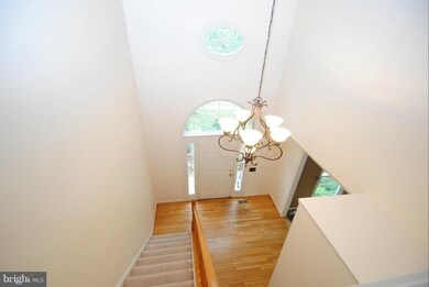 2881 Chevoit Hill Ct, Woodbridge, VA 22191 - photo 4