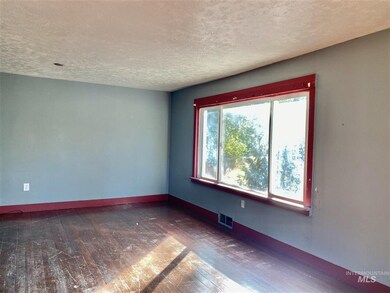 907 Public Ave, Moscow, ID 83843 - photo 2