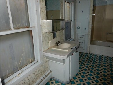 14 King St, Biddeford, ME 04005 - photo 5