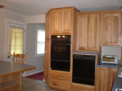 2201 Sigwalt St, Rolling Meadows, IL 60008 - photo 3