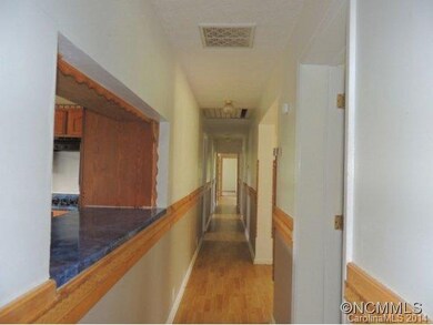 125 Foster Estate Dr, Asheville, NC 28806 - photo 6