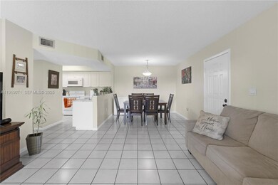 8560 SW 212th St unit 308, Cutler Bay, FL 33189 - photo 3