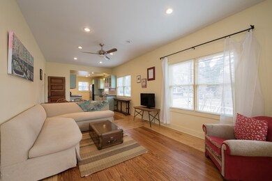 03_403EBuffaloStreet_165_LivingRoom_HiRe