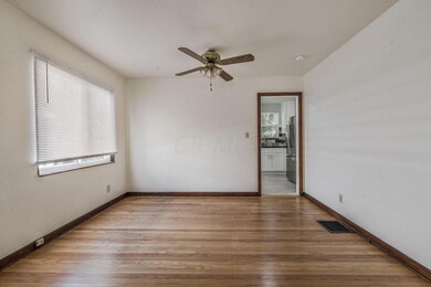 Dining/Flex Area