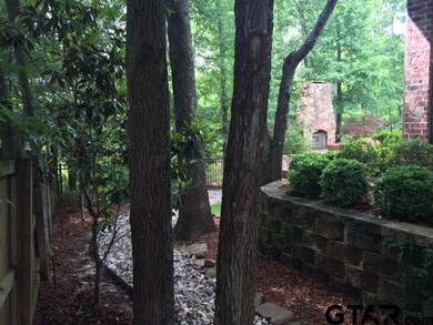 1607 Brynmar Cir, Tyler, TX 75703 - photo 6