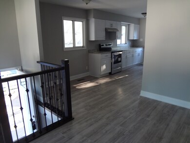 164 Austin Ave, Carpentersville, IL 60110 - photo 5