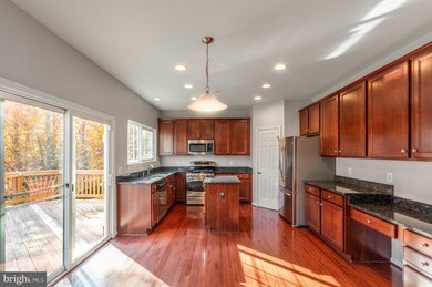 16465 Plumage Eagle St, Woodbridge, VA 22191 - photo 4