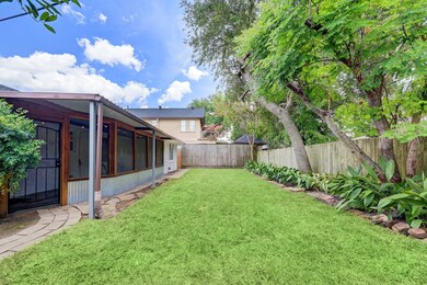 212 E 25th St, Houston, TX 77008 - photo 2