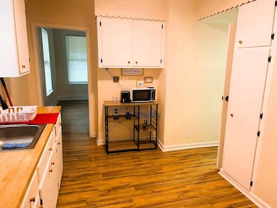 213 E Mattielou St, Florence, AL 35630 - photo 3