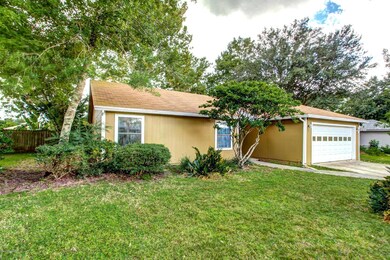 8442 Spicewood Dr, Jacksonville, FL 32216 - photo 2