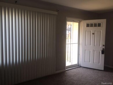 21801 Shakespeare Ave, Eastpointe, MI 48021 - photo 4