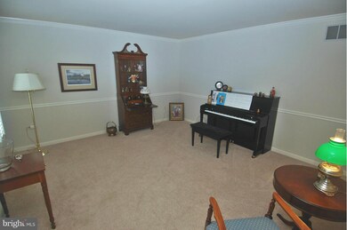 11943 Galaxy Ln, Bowie, MD 20715 - photo 4