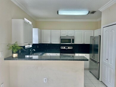 11472 NW 43rd Terrace, Doral, FL 33178 - photo 4