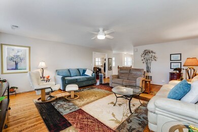 1721 W Orchard Place unit 1721B, Arlington Heights, IL 60005 - photo 5