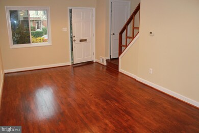6906 Kenyon Dr, Alexandria, VA 22307 - photo 2