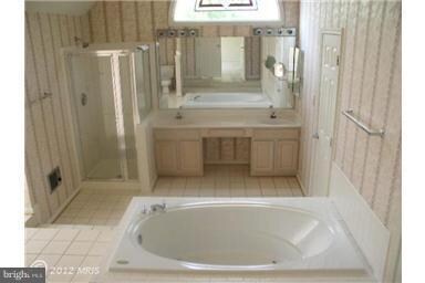 46864 Backwater Dr, Sterling, VA 20164 - photo 5