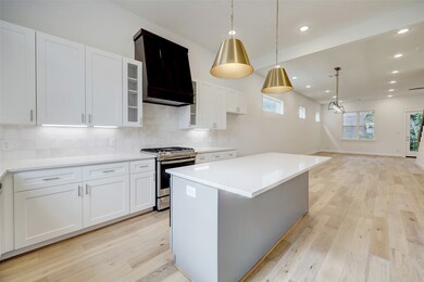 4212 Schuler St unit B, Houston, TX 77007 - photo 5