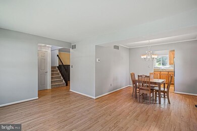 913 Slash Pine Ct, Sykesville, MD 21784 - photo 6